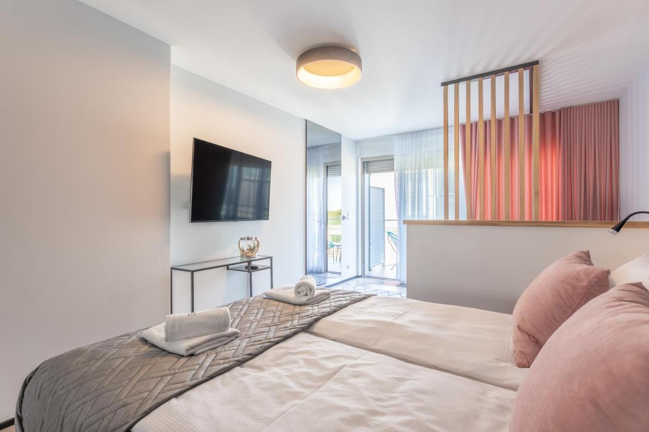 Apartpark - Ambria Apartments ชวีโนวิชแจ ภายนอก รูปภาพ